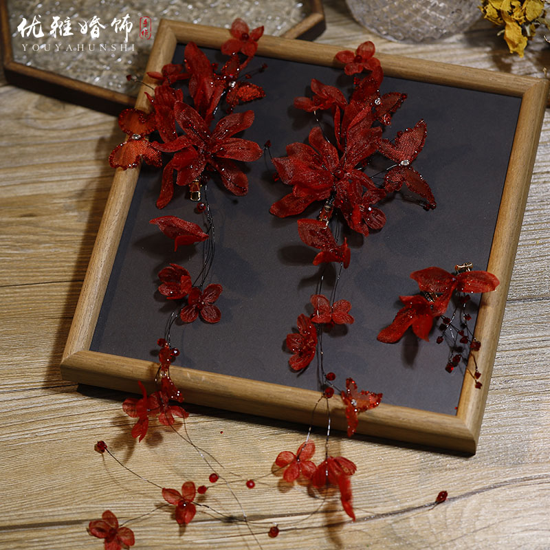 新中式红色花朵新娘敬酒服发夹