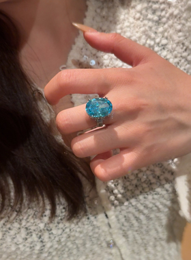 HERS赫斯珠宝皇冠托举海蓝宝戒指