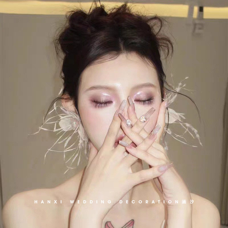 新款新娘花朵羽毛耳饰复古仙气耳夹森系甜美耳环结婚礼服跟妆配饰