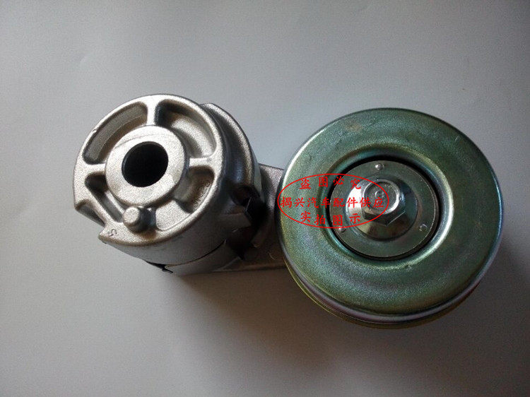 热销适用于天籁2.0皮带涨紧器助力泵张紧轮08-12款天籁皮带调整轮