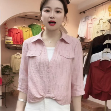 春夏季时尚中袖衬衫女时尚减龄假两件拼接小衫小个子妈妈装上衣