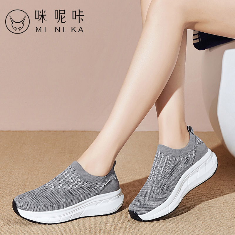 厚底增高坡跟透气摇摇鞋女