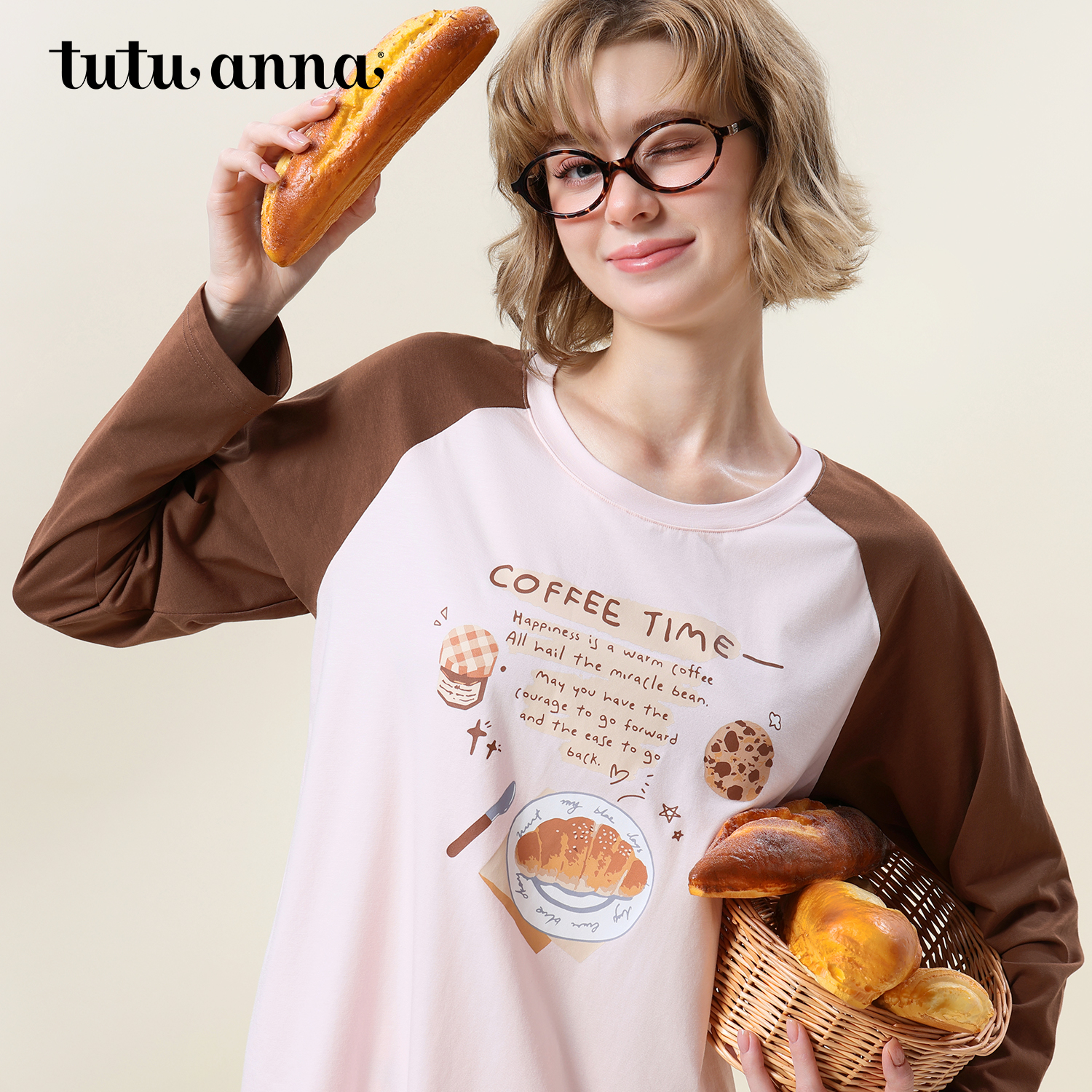 tutuanna睡衣女秋人棉小狗印花套头长袖上衣+波点满印长裤家居服