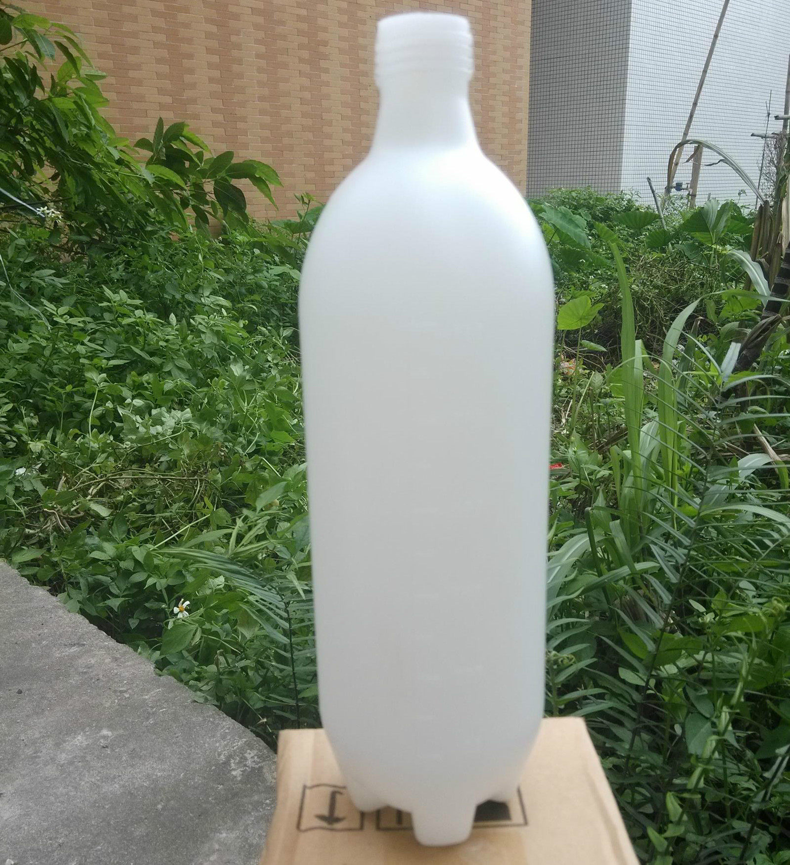 牙科综合牙椅蓄水壶 600毫升储水罐 通用可乐瓶口 加厚白色