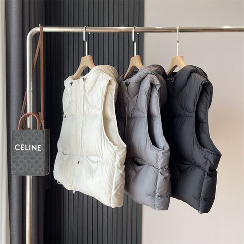 肯豆风！白鹅绒轻柔泡芙蓬松连帽绒羽绒马甲女坎肩外套女G071415