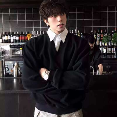 韩国 秋冬知识分子假两件条纹V领纯色卫衣短宽boxy套头百搭学院风