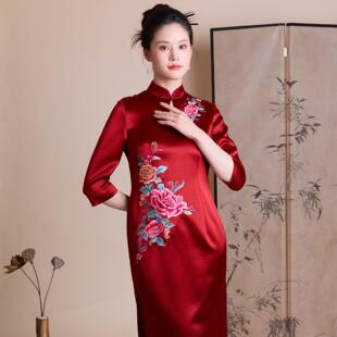 富贵牡丹复古妈妈岳母 重工刺绣水滴领 醋酸缎锦簇宴请端庄