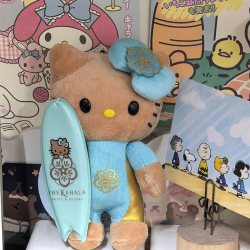 50周年夏威夷限定黑皮kt！kahala滑板帅炸了！hellokitty包包挂件