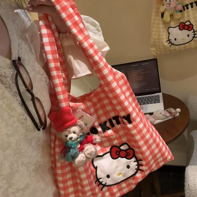 韩里韩气！百搭红色格纹包！超显白！hellokitty托特包单肩包
