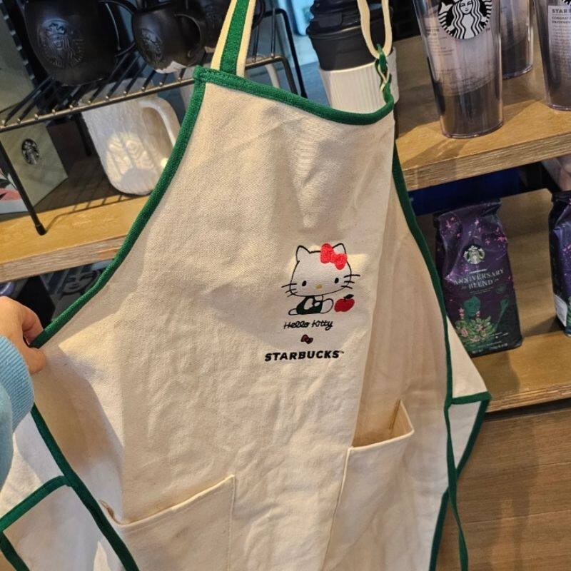 惹！好扛打！！围裙里的kitty！简直人间小甜豆耶~真的好爱做饭