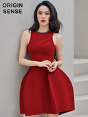 圆领无袖 立体感小个子显瘦收腰蓬蓬大摆个性 订钻红色小礼服连衣裙
