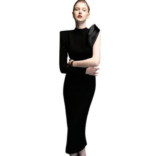 赫本风高雅精致小圆领不对称断面拼接立体设计纯黑显瘦包臀礼服裙