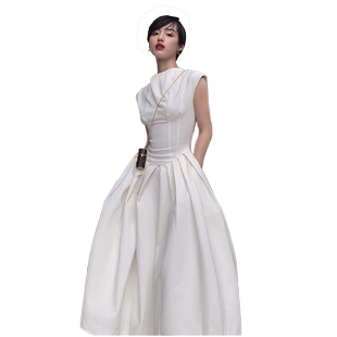 夏圆领通勤无袖纯白色气质度假风女神范儿修身显瘦百褶大摆连衣裙