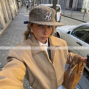 英伦老钱风平顶复古休闲百搭字母刺绣平檐棒球帽男女同款鸭舌帽子