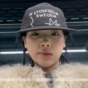 韩国ins博主春夏小猫字母刺绣尼龙鸭舌帽女平檐显脸小遮阳棒球帽