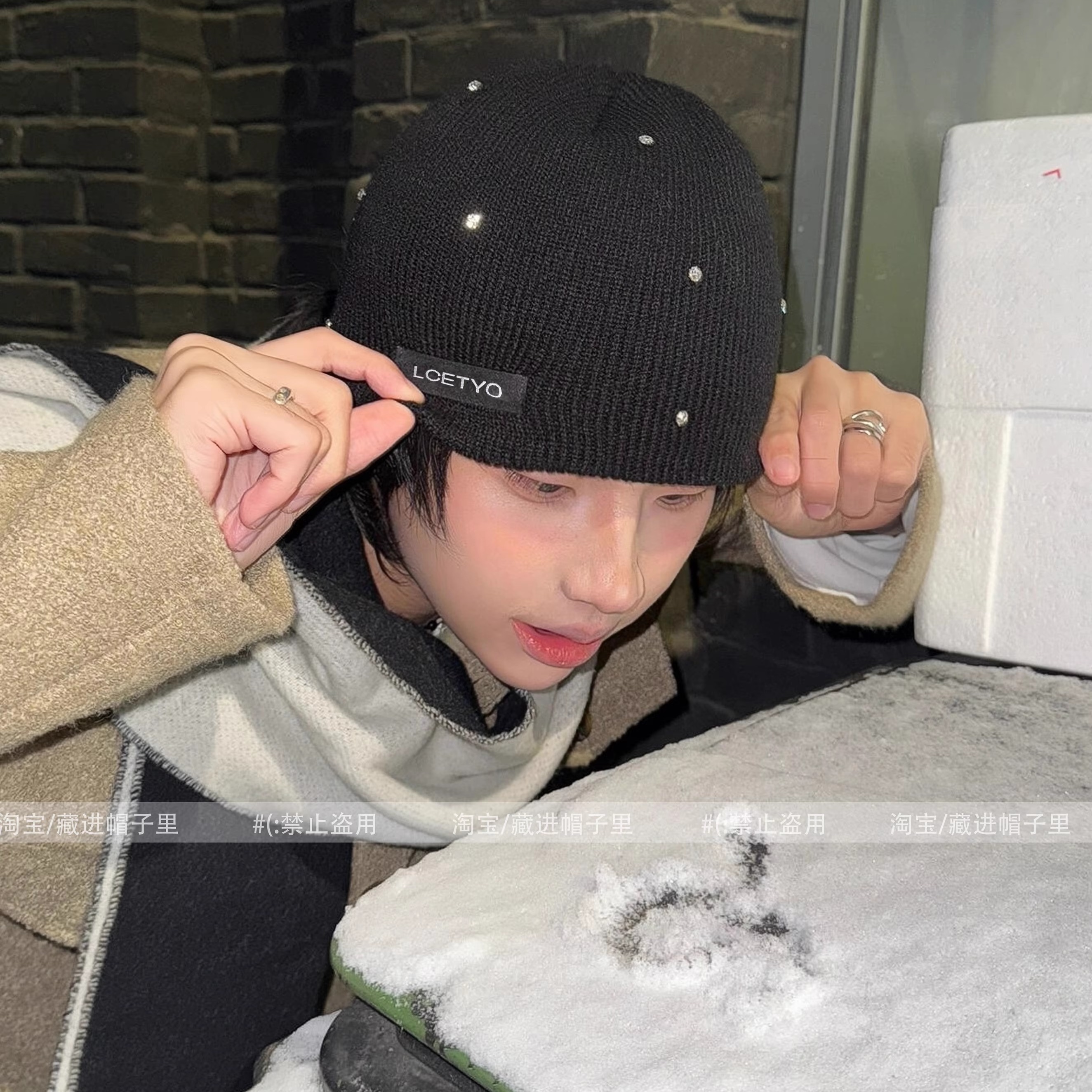 韩国设计师款字母贴布镶钻针织帽子女秋冬辣妹风拍照毛线帽冷帽潮