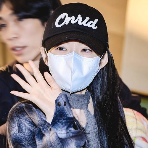 孙乐言裴珠泫同款街头鸭舌帽韩国25年春夏新款字母贴布软顶棒球帽