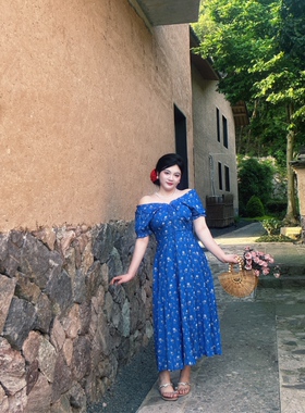 哒头.Studio【蓝蔓】微胖mm大码2024新款度假修身显瘦设计连衣裙