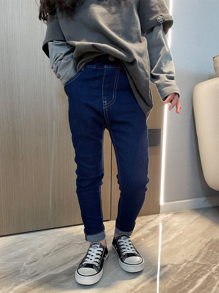 女孩牛仔小脚修身铅笔裤图片
