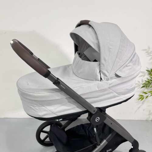 Cybex Balios S Lux 睡篮
