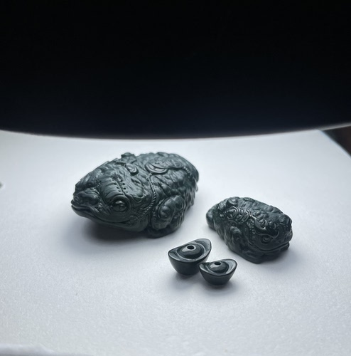 缅甸a货翡翠三足金蟾玉吊坠子母金蟾一对玉吊坠原创设计翡翠金蟾