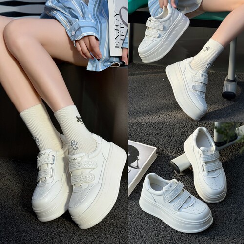 【痞幼】同款2026新款厚底增高小白鞋女百搭休闲运动板鞋ins潮