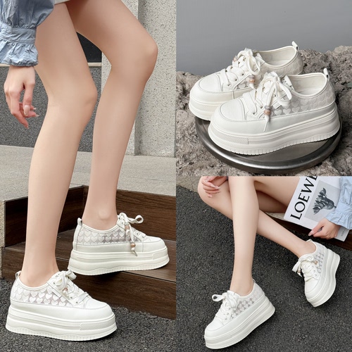 2026新款厚底透网小白鞋女爆款5cm松糕鞋轻便蕾丝板鞋透气