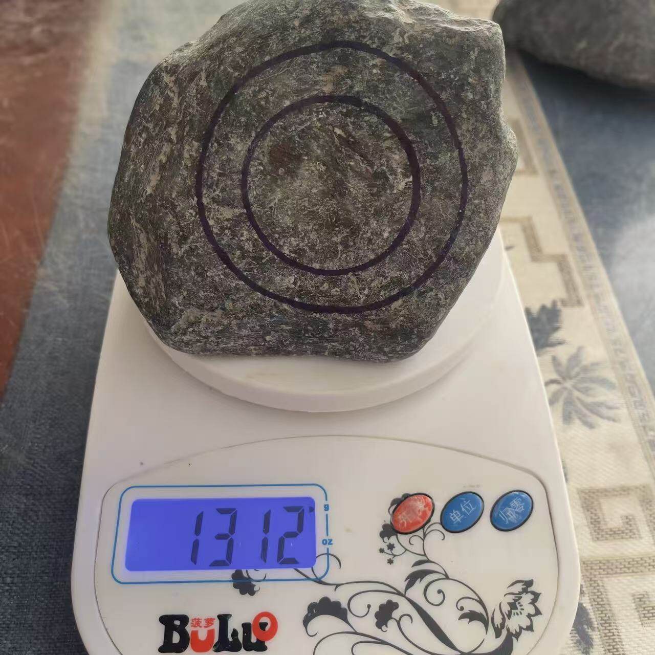 1.3kg会卡场口缅甸天然翡翠原石毛料冰种手镯蒙包公斤料大块玉石