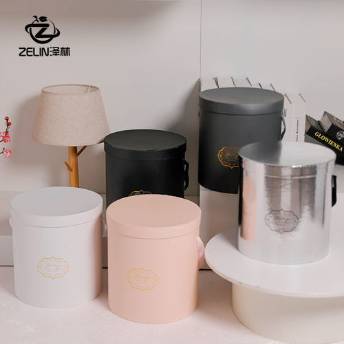 泽林鲜花零食套三抱抱桶礼盒