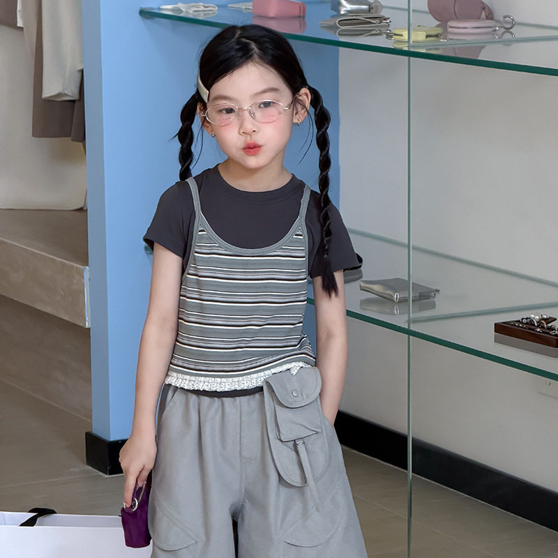 小女孩2026女童时髦条纹吊带背心+内搭韩色系短袖叠穿两件套上衣