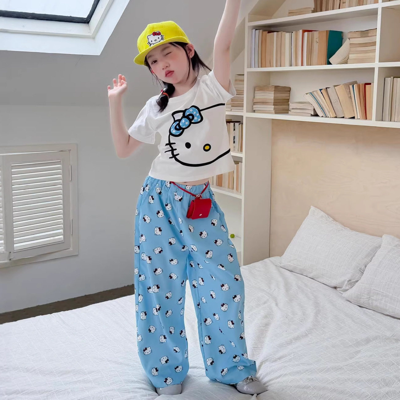 女童套装2026夏新款儿童棉亲肤透气KT短袖T恤宽松阔腿裤两件套