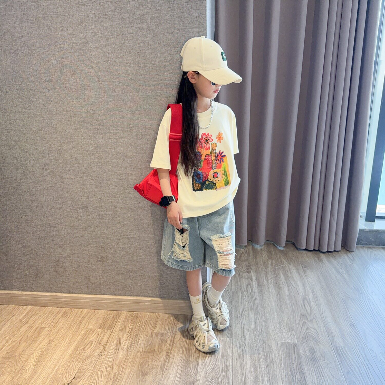 女童夏季印花短袖套装2026儿童半袖T女孩洋气破洞牛仔中裤两件套