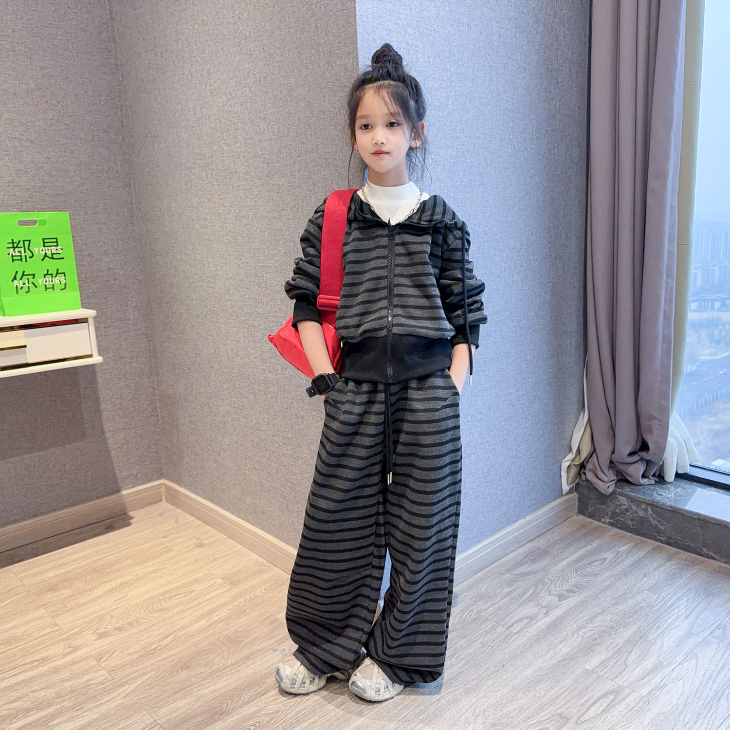 女童条纹套装春装2026新款时髦大童春秋外套儿童宽松阔腿裤两件套