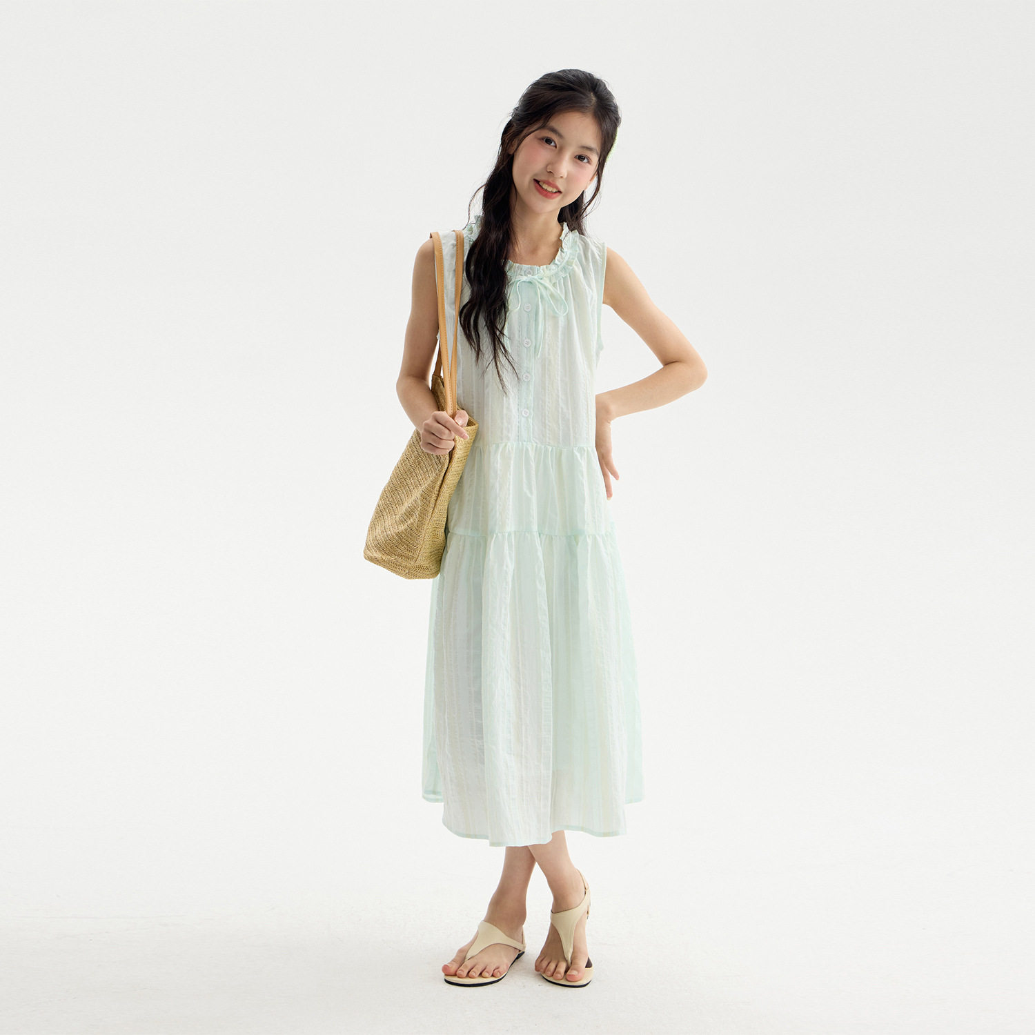 女童肌理感条纹连衣裙2026夏装新款儿童无袖背心裙度假风气质长裙