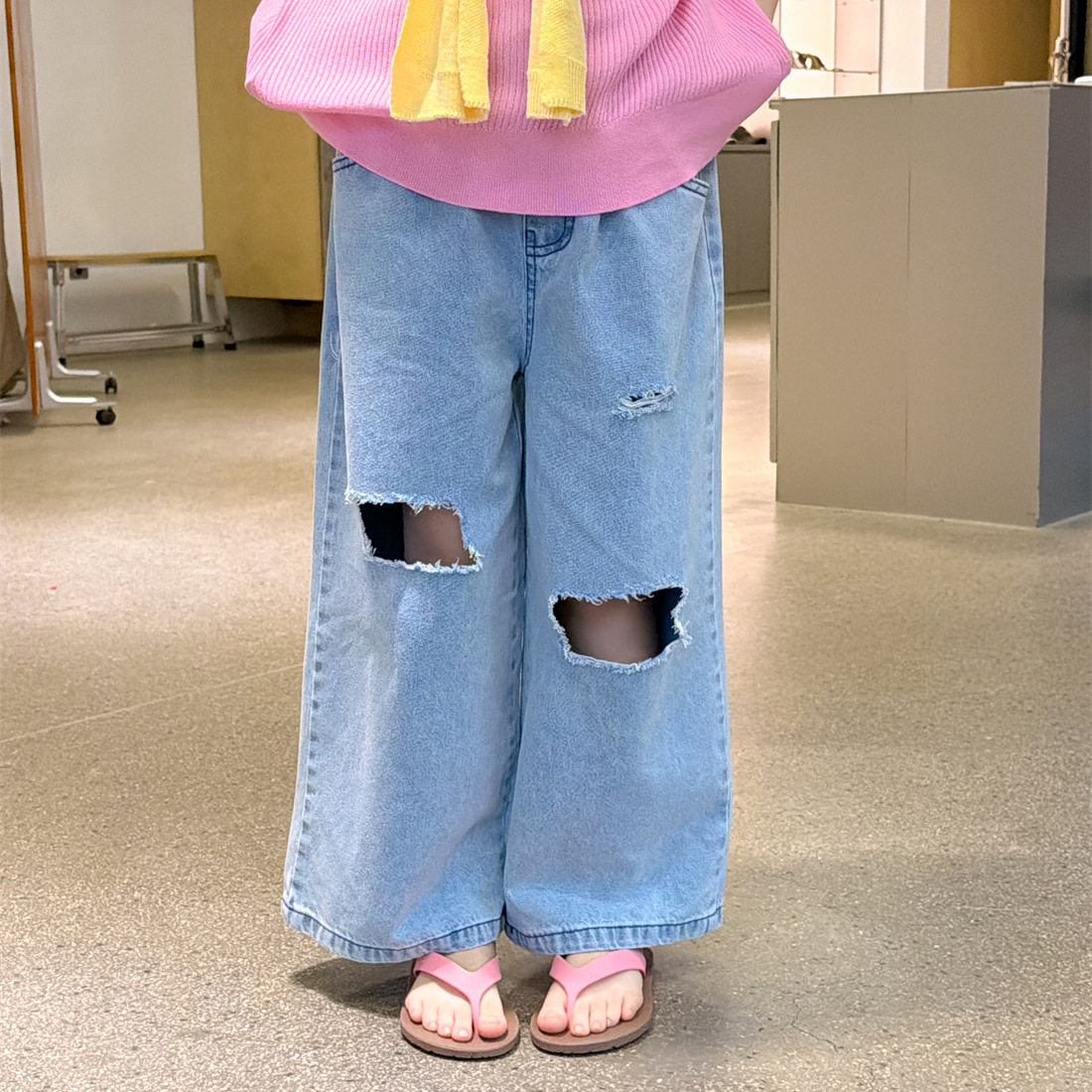 花与寻童装女童牛仔裤2026年夏季新款韩系破洞做旧直筒裤街头甜酷