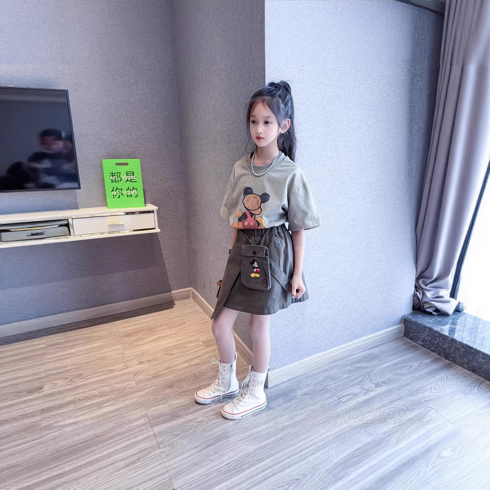 女童夏季套装2026新款儿童洋气短袖上衣潮酷女孩工装裙裤两件套夏