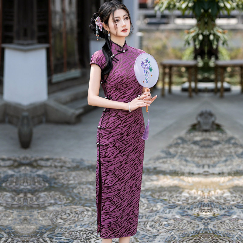逸红颜崔万志女装繁莳固执官方旗舰店专柜同款2026新款梦至超旗袍