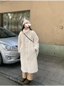 羊羔毛外套女2022年新款獭兔毛皮草毛绒绒加厚大衣中长款皮毛一体