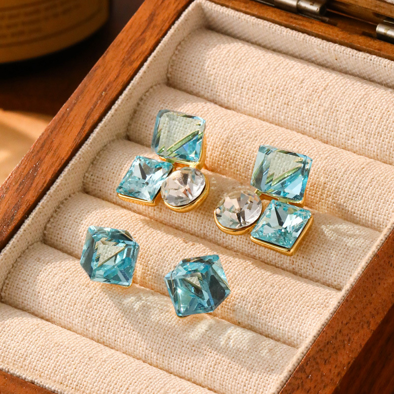 925银针水晶方糖耳钉女小众高级感轻奢耳环秋冬百搭小巧日常耳饰