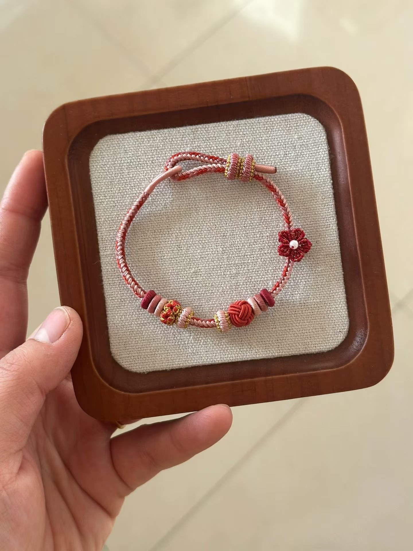 小红书爆款手绳纯手工编织手链可DIY黄金饰品可调节小清新色新款