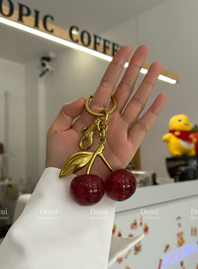 ins高级水晶樱桃钥匙扣包包挂件女包饰品精美汽车挂件情人节礼物