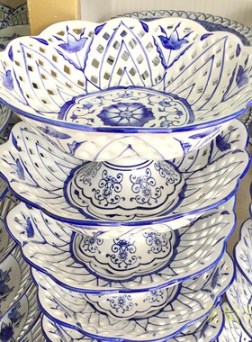 青花陶瓷贡品果盘家用大号客厅茶几水果盘中式高脚镂空零食盘欧式