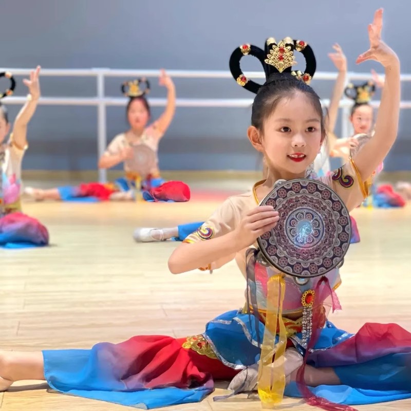 飞天乐鼓儿童敦煌舞蹈服中国舞民族风舞蹈妙音反弹琵琶新款演出服