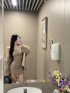 Genieeea吉妮的宝藏 温柔max弹力修身针织抹胸裙毛领针织腰带外套