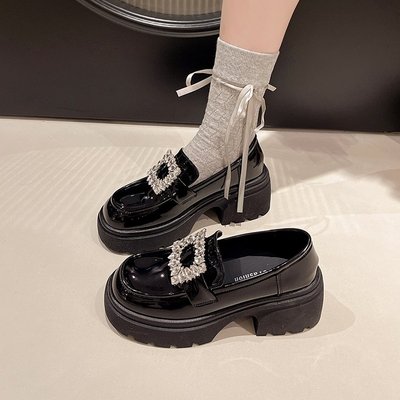 漆皮水钻方扣单鞋女2024秋季