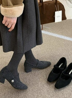 方头呢子灰色粗跟单鞋女冬季款法式气质加绒晚晚高跟玛丽珍毛毛鞋