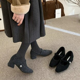 方头呢子灰色粗跟单鞋女冬季款法式气质加绒晚晚高跟玛丽珍毛毛鞋