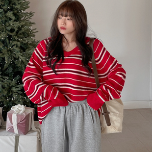 新品 韩国代购 胖mm冬装 女装 靓丽条纹V领宽松舒适针织毛衣1222 大码