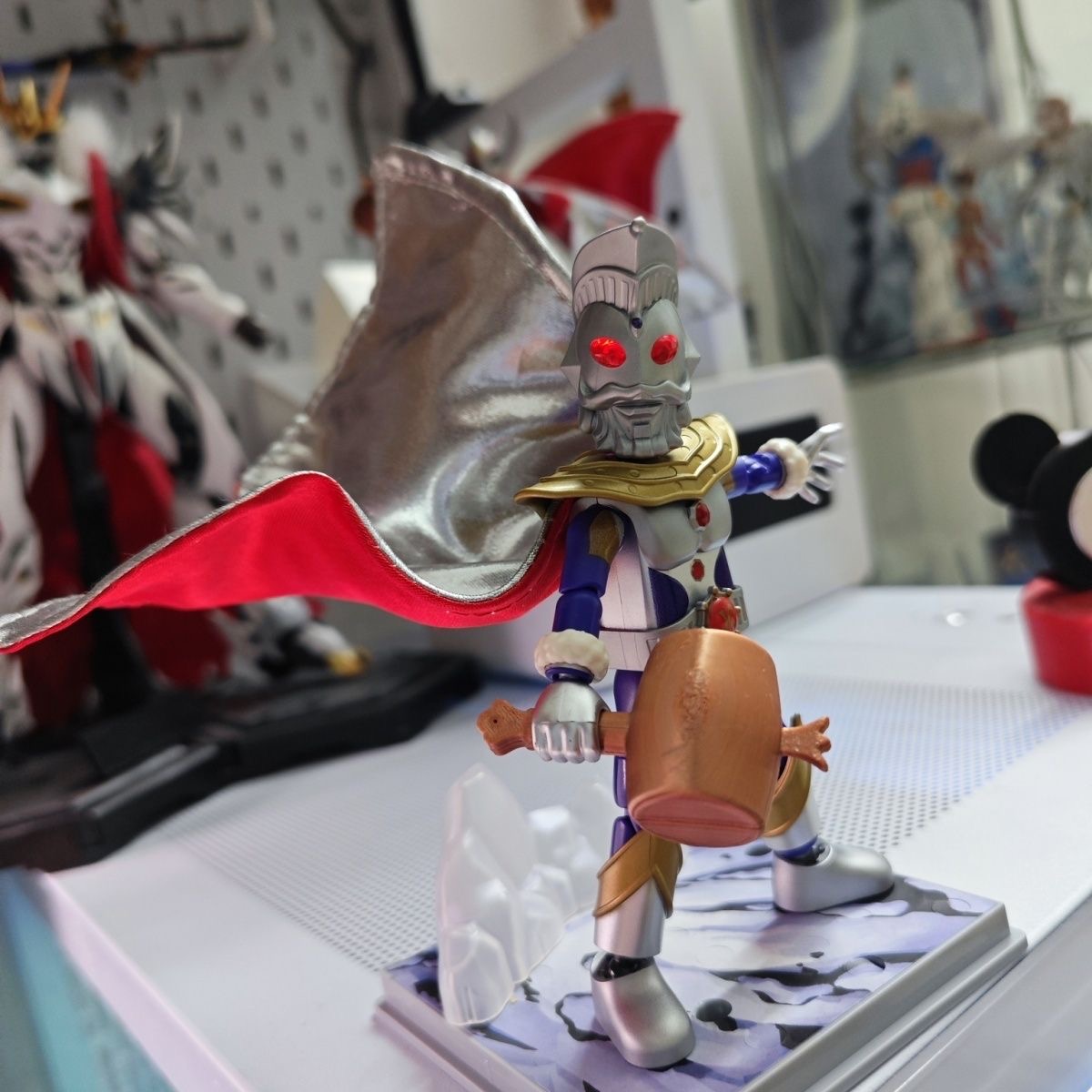 布鲁可闪耀版12奥特之王锤子武器改件 群星版尊皇披风带铁丝通用