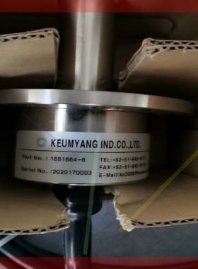 询价!man 位置传感器,1881664-6,64mm 全新